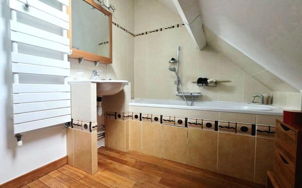 Maison à vendre    6 pièces •  Verneuil-sur-Seine