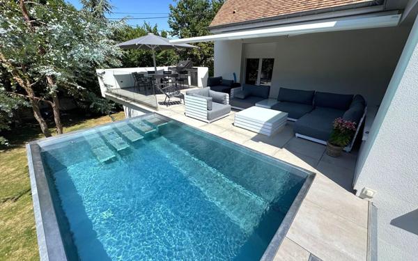 Maison à vendre    6 pièces •  Verneuil-sur-Seine