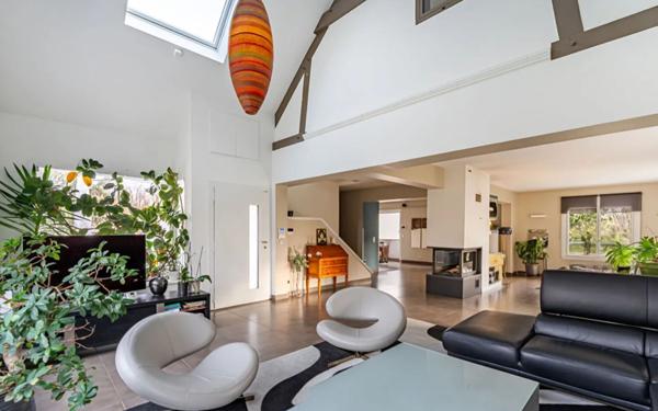 Maison à vendre    6 pièces •  Verneuil-sur-Seine