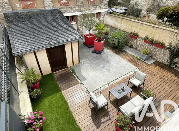 Maison à vendre 8 pièces 188 m² Laval