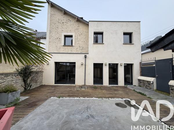 Maison à vendre 8 pièces 188 m² Laval