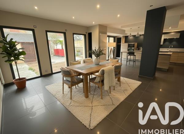 Maison à vendre 8 pièces 188 m² Laval