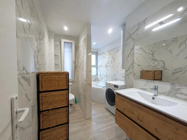 Appartement à vendre T3 bis AIX LES BAINS (73) 2 chambres, 1 bureau, parking et cave
