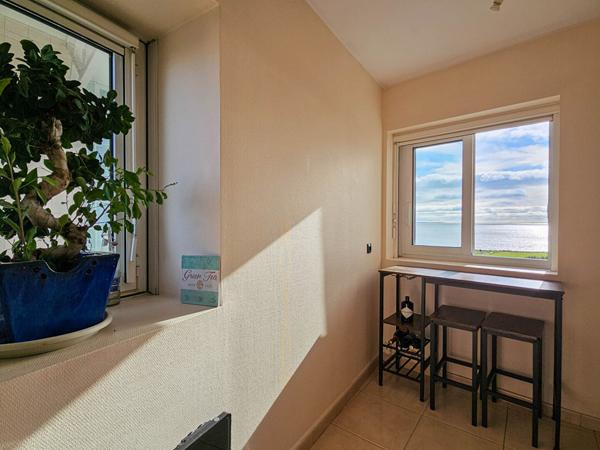 APPARTEMENT TRAVERSANT DE TYPE 2 LA ROCHELLE / LES MINIMES  La rochelle