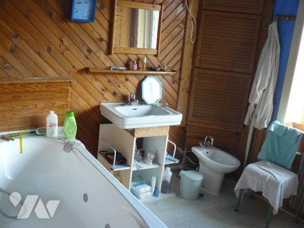 Maison à Vendre à Rambervillers (88700) en Vosges (88)

Cette maison propose une surface habi...