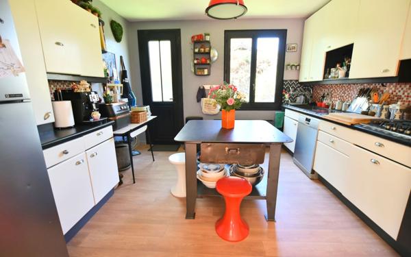 Maison à vendre    5 pièces • 150 m2 Francheville