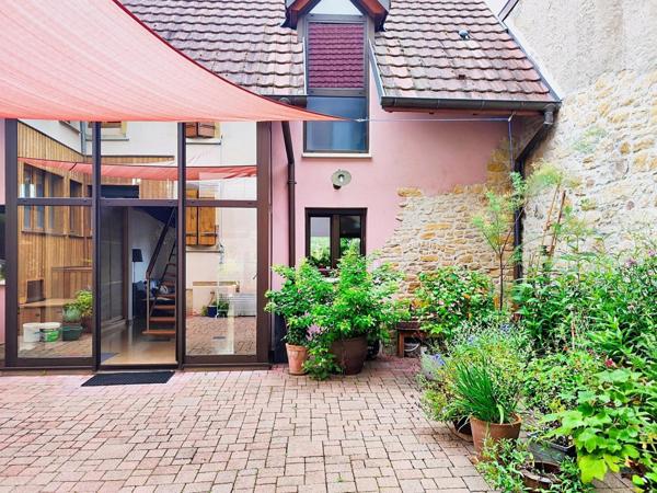Maison individuelle 5 pièces et 3 appartements F2/F1