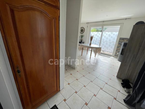 Maison sur sous-sol 4 chambres.