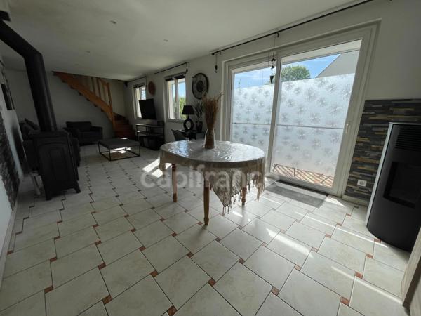 Maison sur sous-sol 4 chambres.