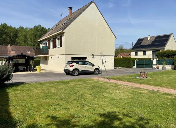Maison sur sous-sol 4 chambres.