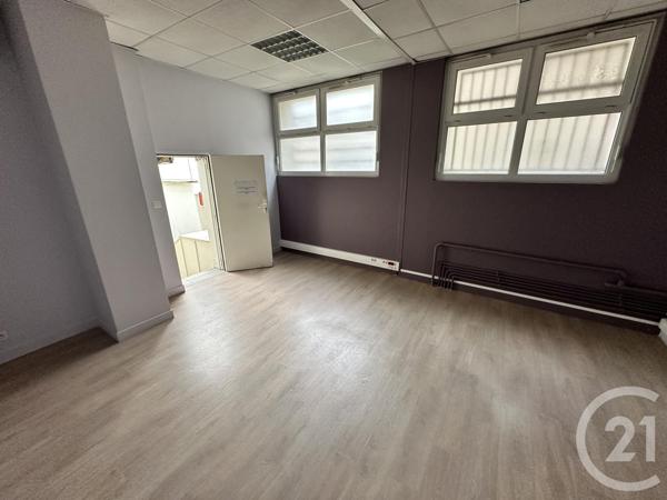 Immeuble à vendre  211 m2 CHATEAUROUX - 36