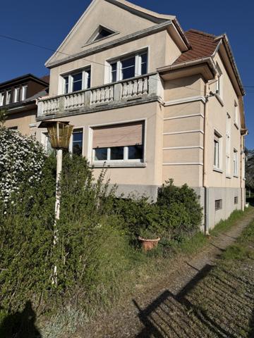 Lutterbach (68460) Lutterbach rue Kleindorf Maison année 1927 d'environ 140 m²