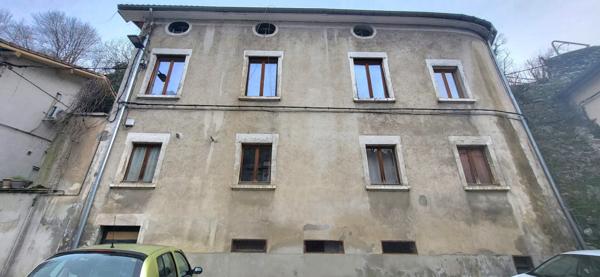 Immeuble Vienne 15 pièce(s) 180 m2 , Vienne