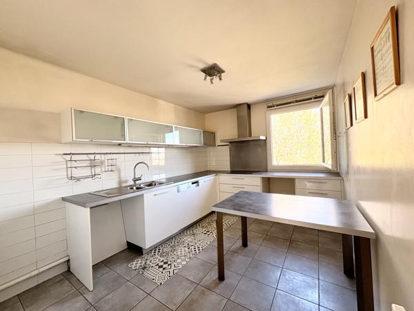 Marseille (13010) APPARTEMENT T4 de 79m2 & TERRASSE à ST TRONC