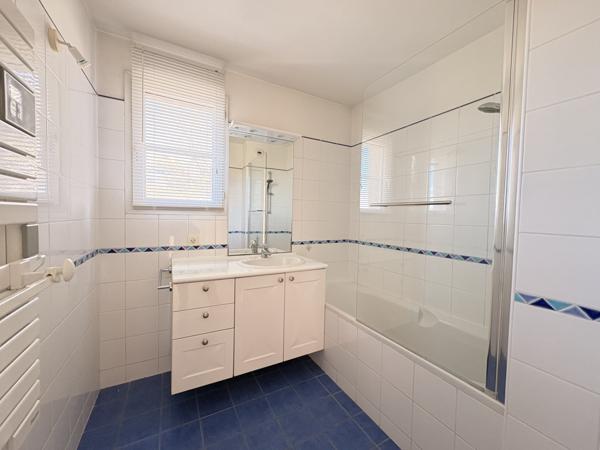 Marseille (13010) APPARTEMENT T4 de 79m2 & TERRASSE à ST TRONC