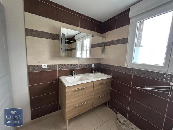 Appartement à louer 3 pièces 80m²