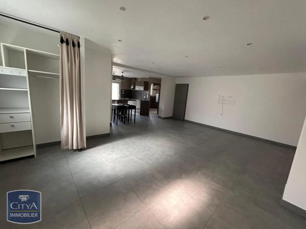Appartement à louer 3 pièces 80m²
