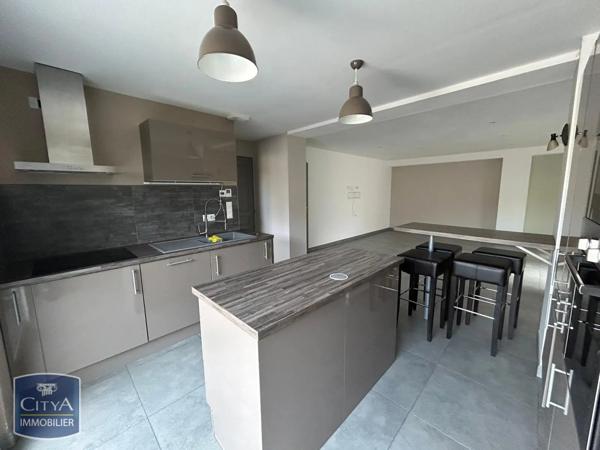 Appartement à louer 3 pièces 80m²