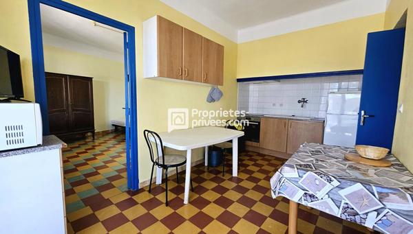 Villa Leucate-La Franqui 12 pièces de 150 m2 proche mer