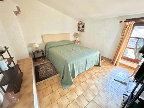 Cahors, maison 5 chambres sur près de 1400 m2 de terrain avec piscine