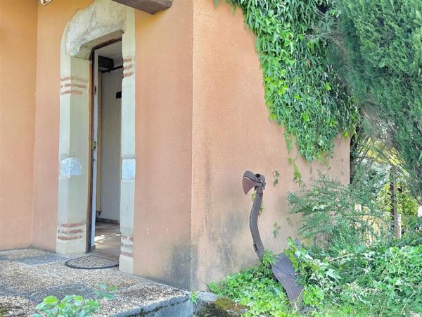 Cahors, maison 5 chambres sur près de 1400 m2 de terrain avec piscine