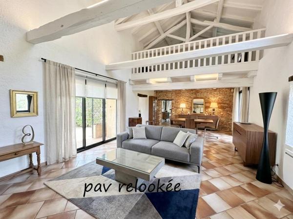 Cahors, maison 5 chambres sur près de 1400 m2 de terrain avec piscine