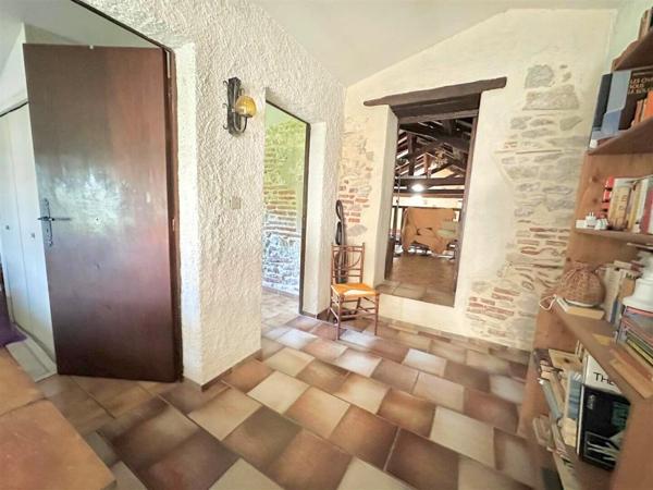 Cahors, maison 5 chambres sur près de 1400 m2 de terrain avec piscine