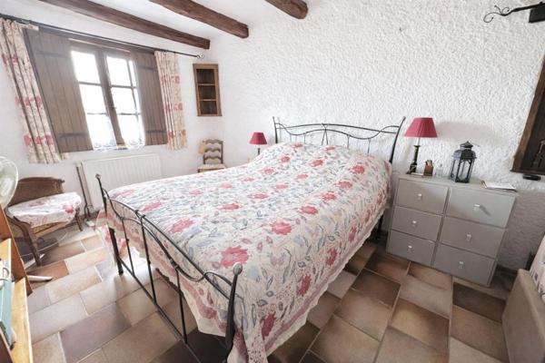 Cahors, maison 5 chambres sur près de 1400 m2 de terrain avec piscine