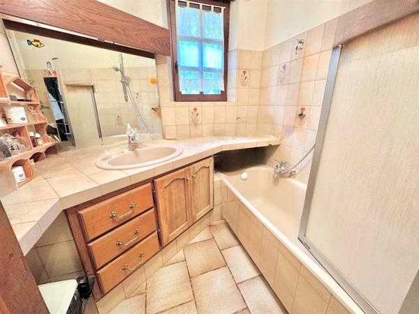 Cahors, maison 5 chambres sur près de 1400 m2 de terrain avec piscine