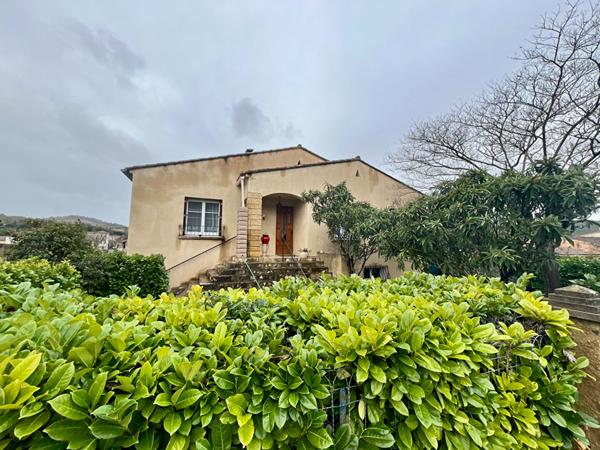 AXE CARCASSONNE LIMOUX Maison traditionnelle 4 chambres sur terrain de 2400 m²