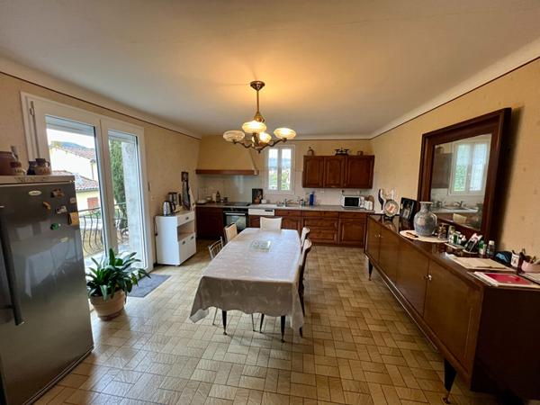 AXE CARCASSONNE LIMOUX Maison traditionnelle 4 chambres sur terrain de 2400 m²