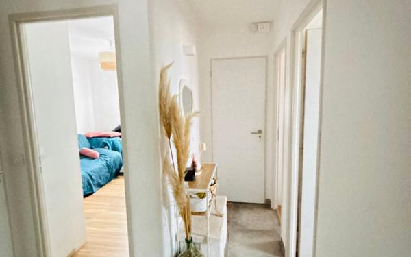 Maison à vendre    4 pièces •  Montrigaud