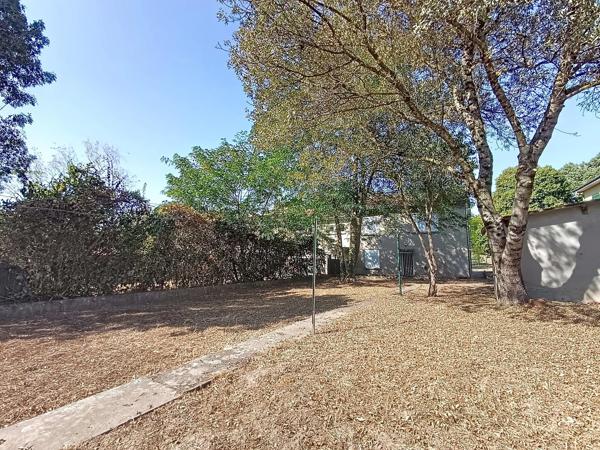 Quartier Calme, espaces arborés et verdoyants accès  écoles, crèche et commerces