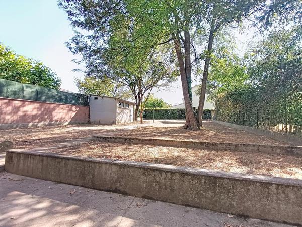 Quartier Calme, espaces arborés et verdoyants accès  écoles, crèche et commerces