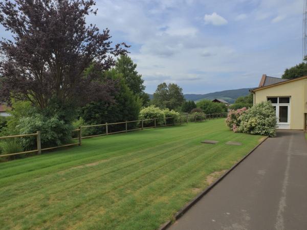 PROPRIETE vendre 20 pièces proche de REMIREMONT (88) sur 2,4 ha avec ETANG, SOURCE