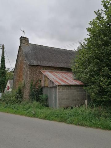 Charmante longère en pierre à rénover