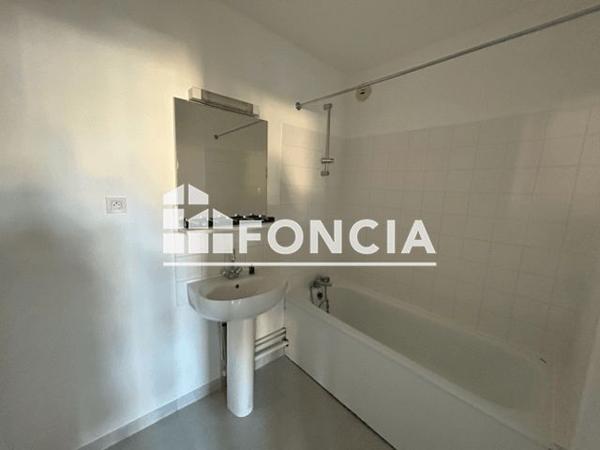 Location Appartement 3 pièces 57.59 m² - 3 AVENUE MOZART Poitiers 86000