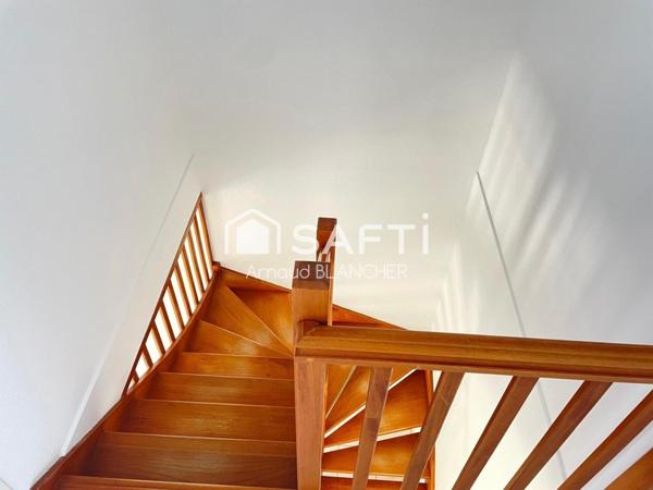 Charmante maison 3 chambres dans résidence sécurisée.