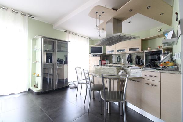 Maison de standing centre ville Villecresnes