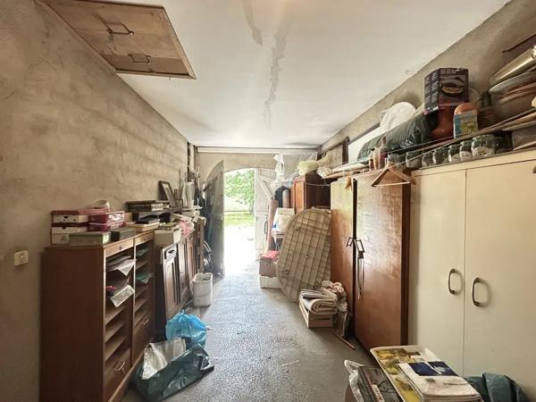 MANSLE-LES-FONTAINES PLAIN-PIED, 3 CHAMBRES, 2 GARAGES ET