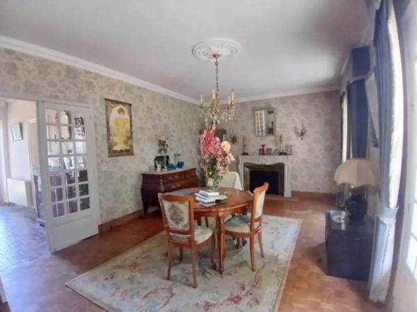 MANSLE-LES-FONTAINES PLAIN-PIED, 3 CHAMBRES, 2 GARAGES ET