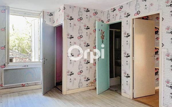 Immeuble à vendre    3 pièces • 149,52 m2 Commentry