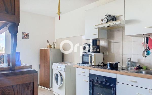 Immeuble à vendre    3 pièces • 149,52 m2 Commentry