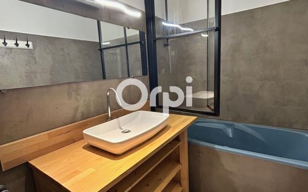 Appartement à louer    3 pièces • 62,65 m2 Savigny-sur-Orge