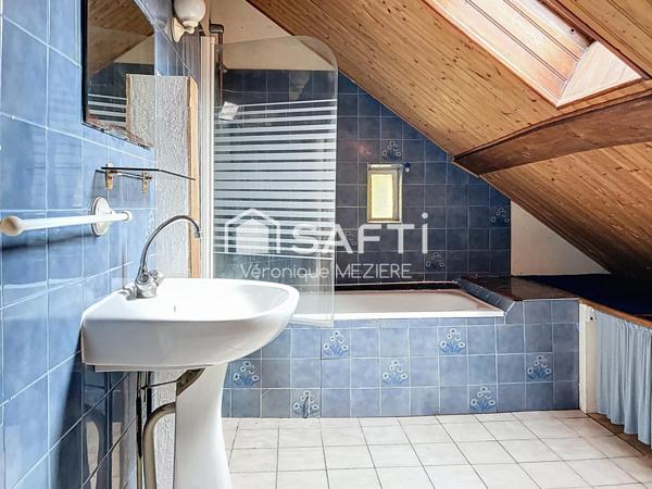 Belle longère en tuffeau de 178 m²