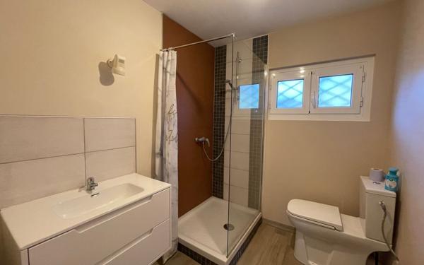 Maison à vendre    5 pièces •  Lédenon