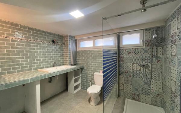 Maison à vendre    5 pièces •  Lédenon