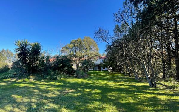 Maison à vendre    5 pièces •  Lédenon