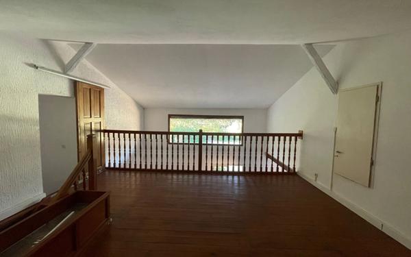 Maison à vendre    5 pièces •  Lédenon