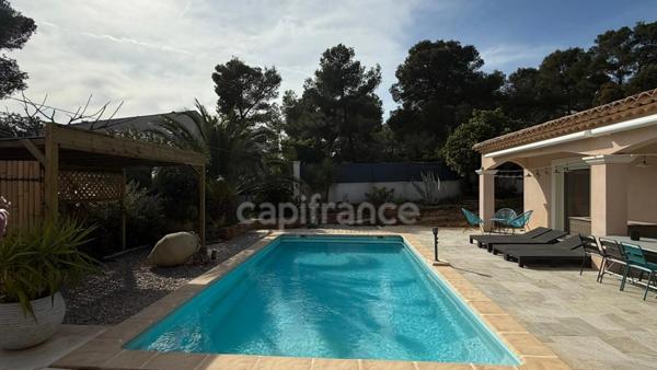 Maison Ceyreste (13600) 368 M2 - Piscine - Garages - Dépendances